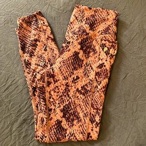 Victoria’s Secret PINK Ultimate legging